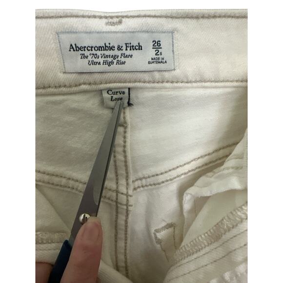 Abercrombie Fitch The 70's Vintage Flare Ultra High Rise Jeans Size 26 - Picture 5 of 10